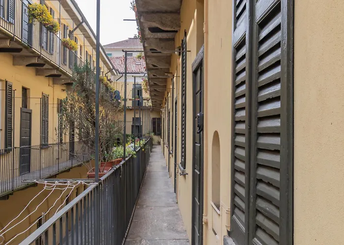 Xenia - In Corso San Gottardo A *